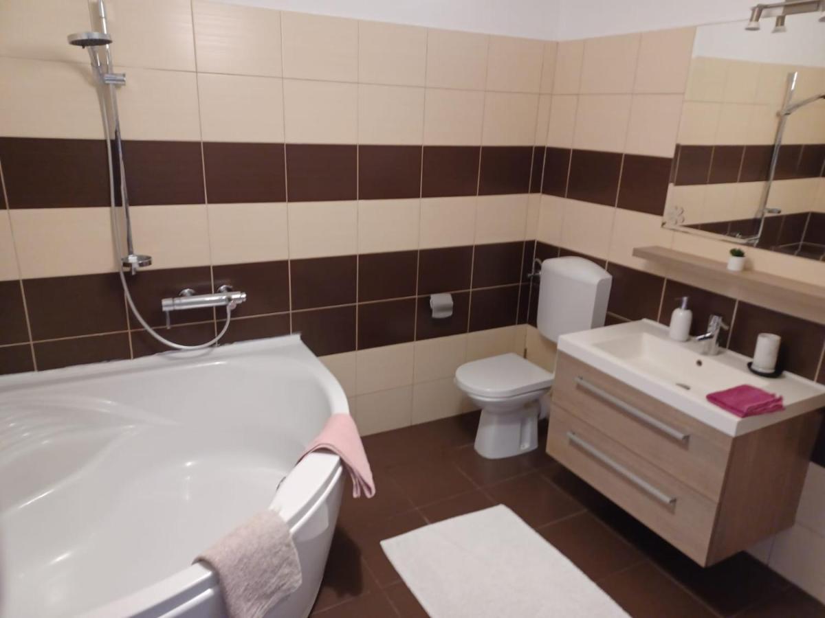 Lara Apartment ソリン 部屋 写真